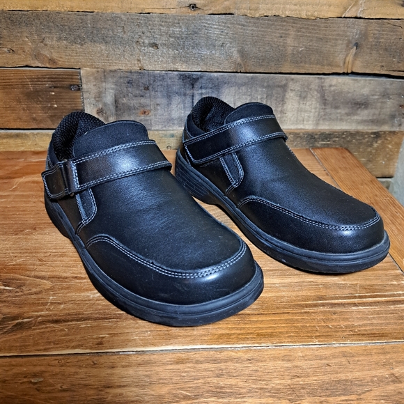 Orthofeet Men’s 7.5‎ D Medium Walking Shoes Black Leather Orthopedic 511 - Picture 1 of 6
